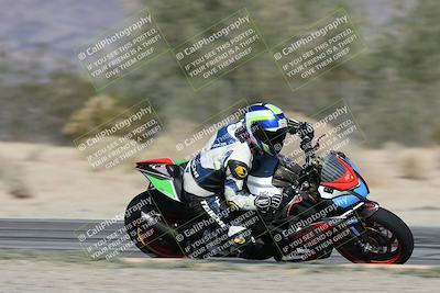 media/Dec-01-2025-Moto Forza (Mon) [[2daa91e15f]]/2-Intermediate Group/Session 3 (Turn 7 Inside Pans)/